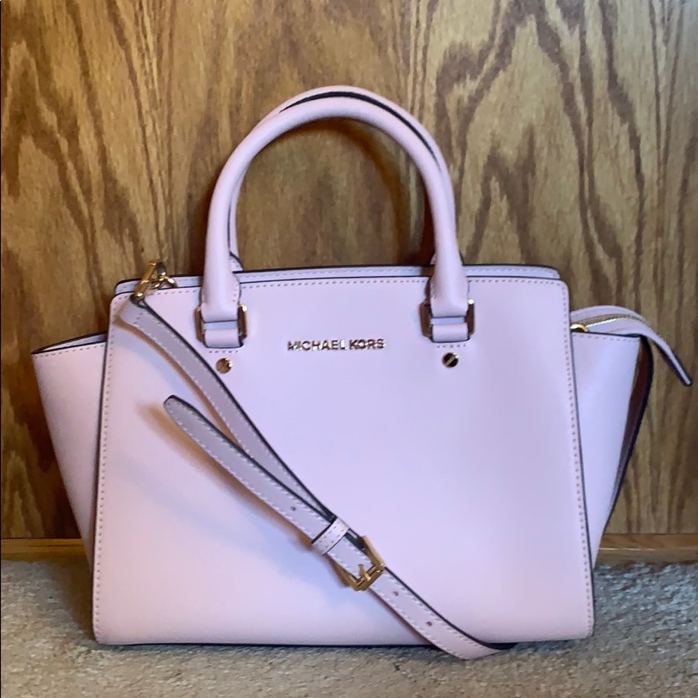 Authentic Michael Kors Bag (Saffiano Leather)